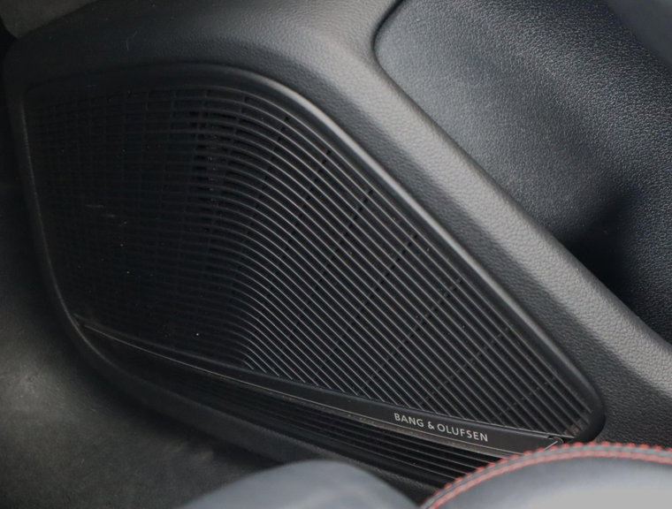 Vehicle Image 37