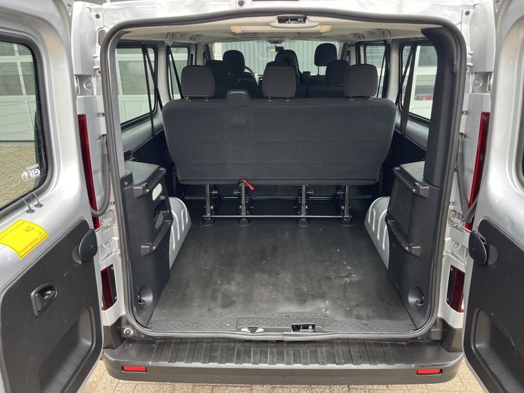 Vehicle Image 28