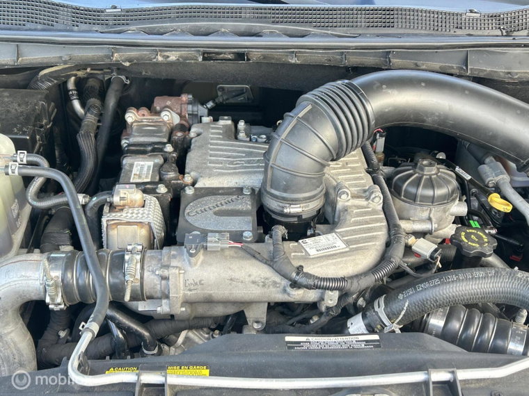 Vehicle Image 38