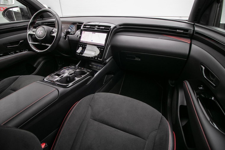 Vehicle Image 4