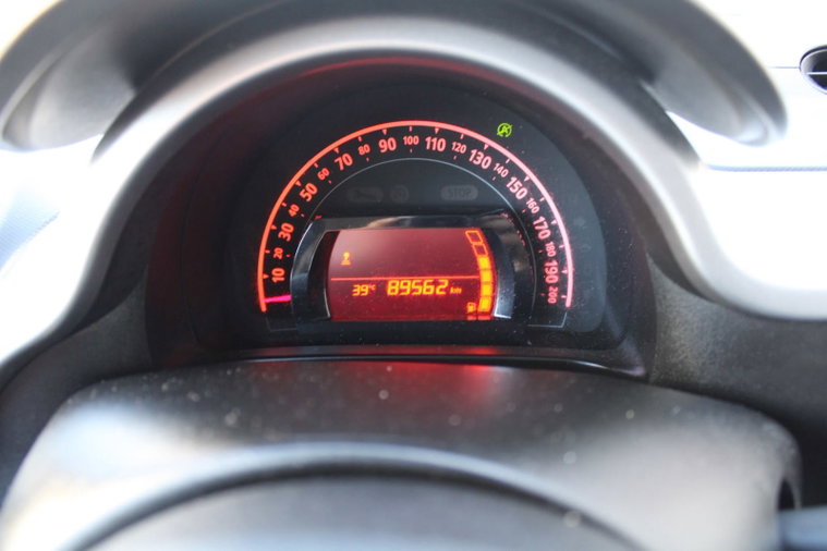 Vehicle Image 22