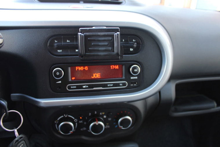 Vehicle Image 23