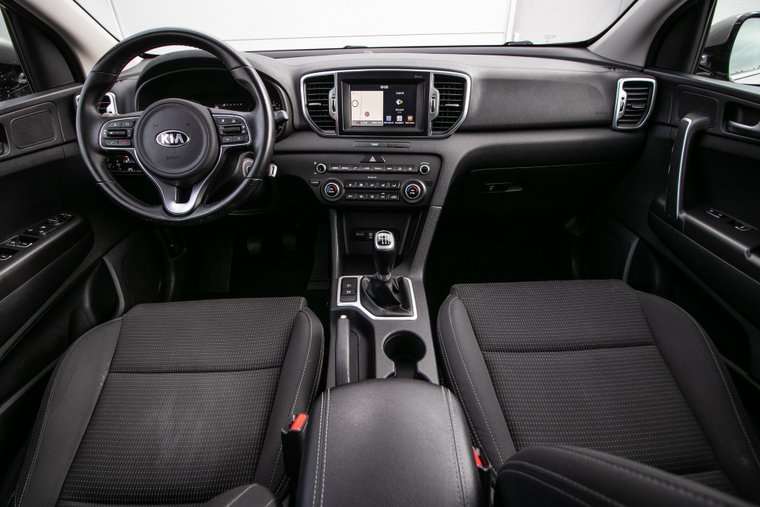 Vehicle Image 16