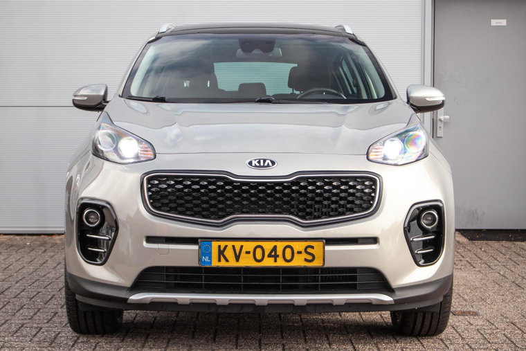 Vehicle Image 11