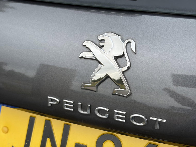 Vehicle Image 40
