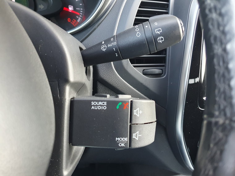 Vehicle Image 42