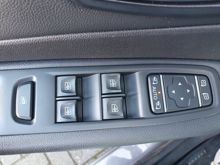 Vehicle Image 45