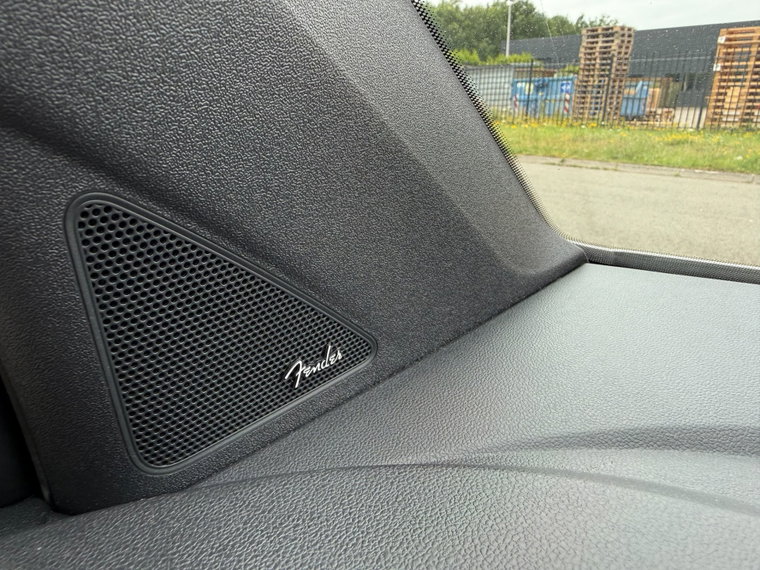 Vehicle Image 26