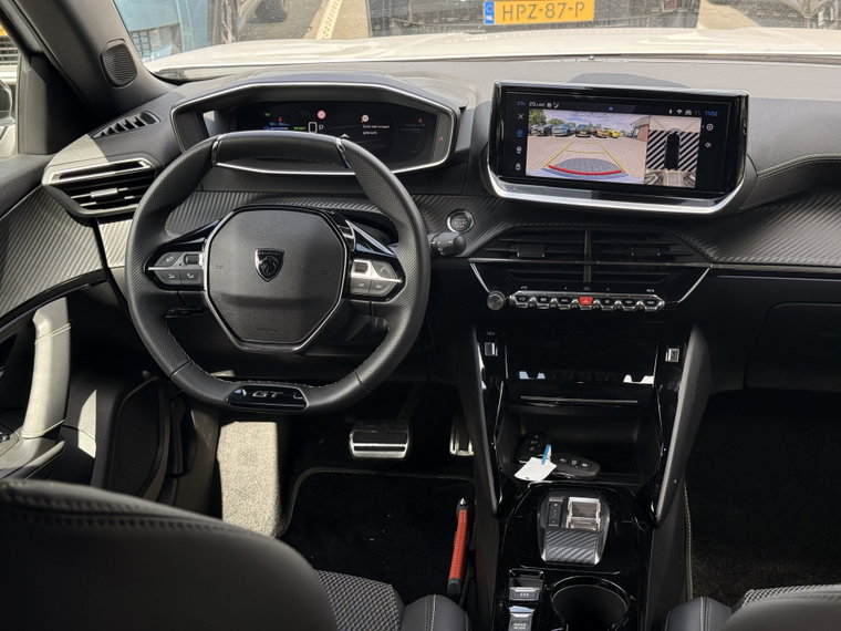 Vehicle Image 23