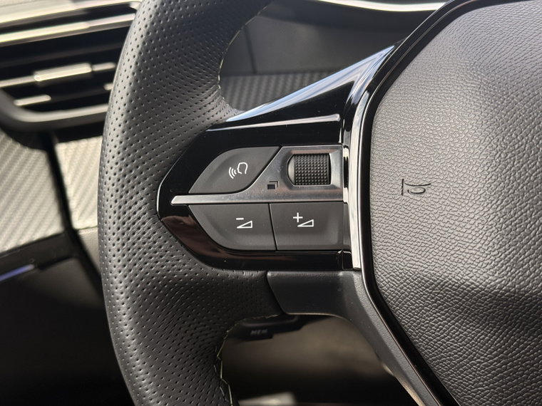 Vehicle Image 28