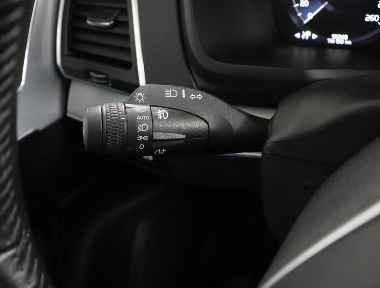 Vehicle Image 29