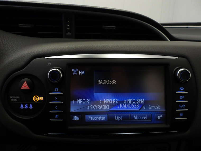 Vehicle Image 7