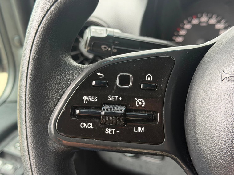 Vehicle Image 26