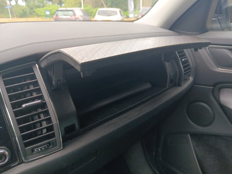 Vehicle Image 37
