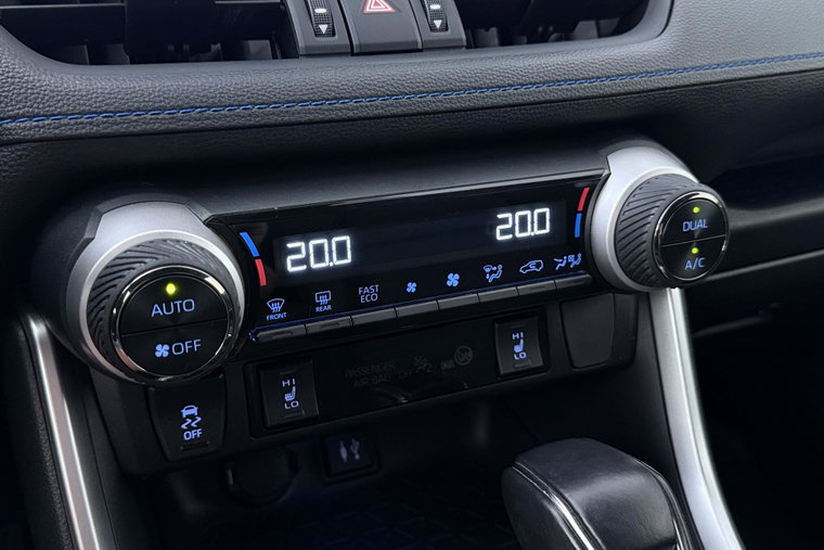 Vehicle Image 22