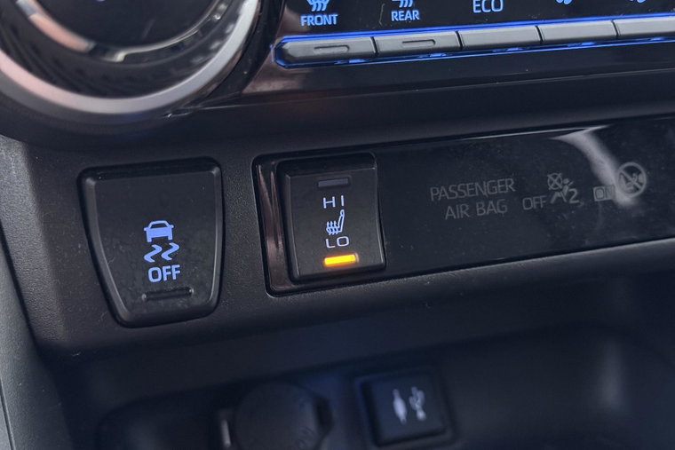 Vehicle Image 23