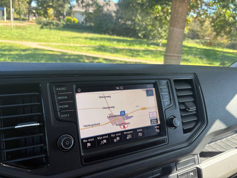 Vehicle Image 17