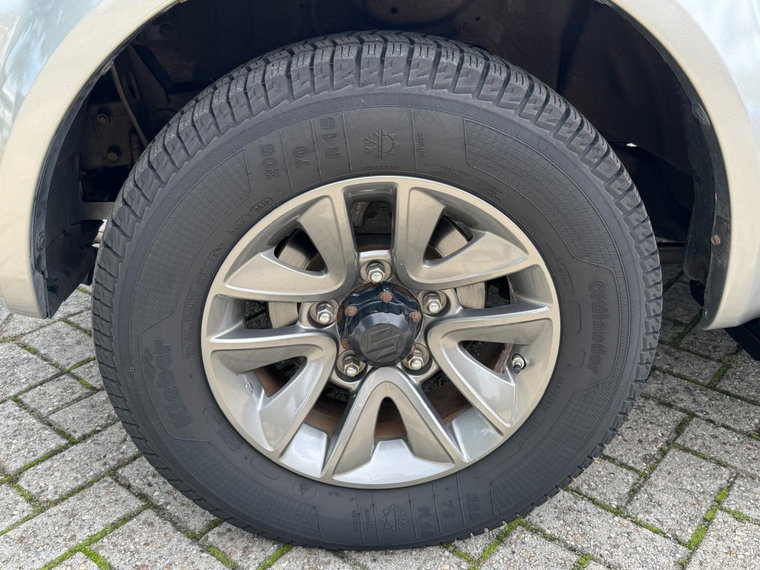 Vehicle Image 18