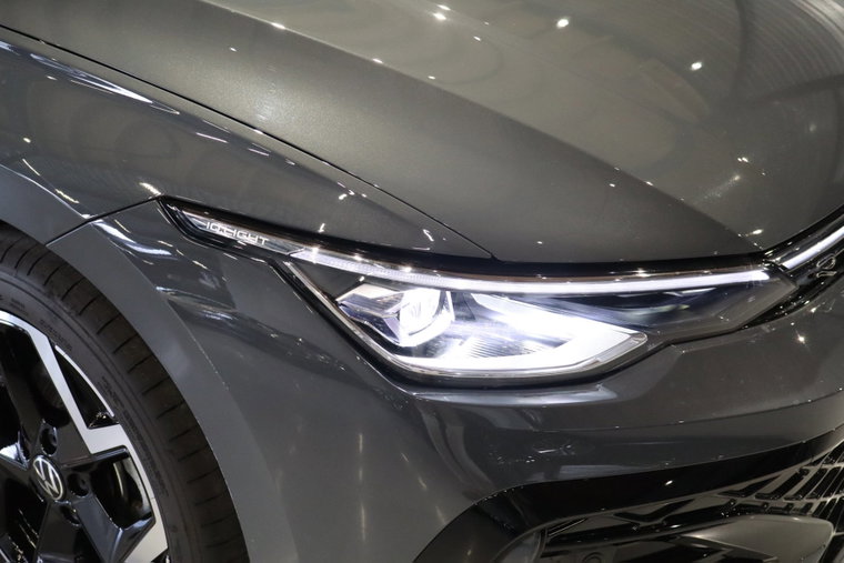 Vehicle Image 30