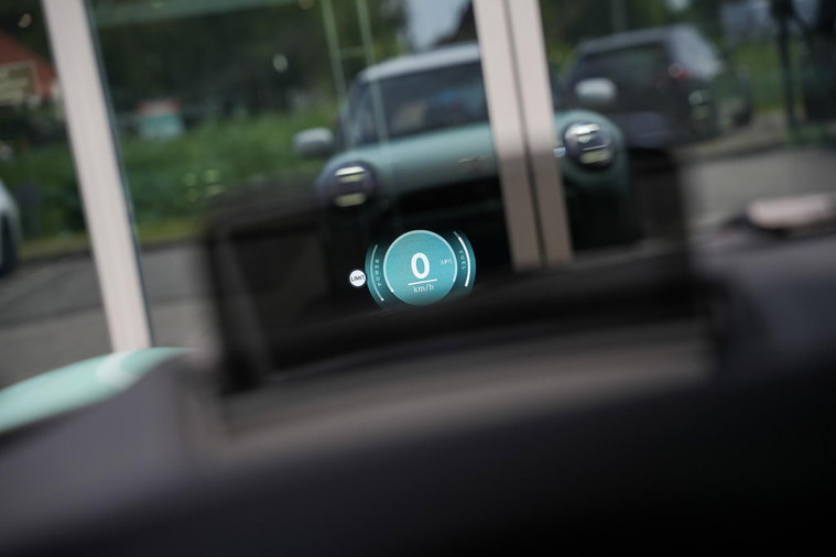 Vehicle Image 13