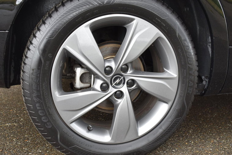 Vehicle Image 14