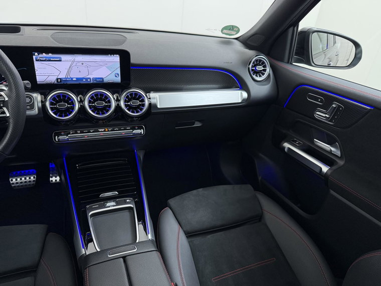 Vehicle Image 33