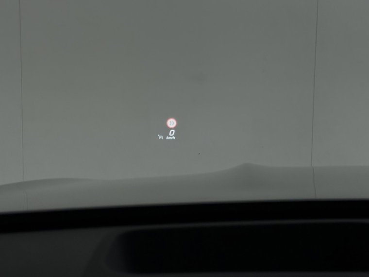 Vehicle Image 40