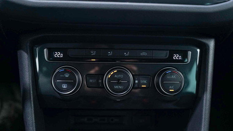 Vehicle Image 29