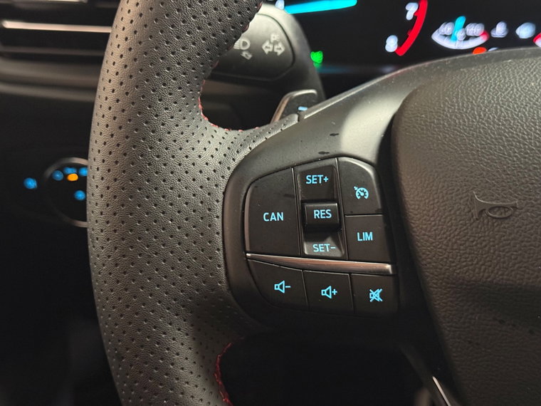 Vehicle Image 28