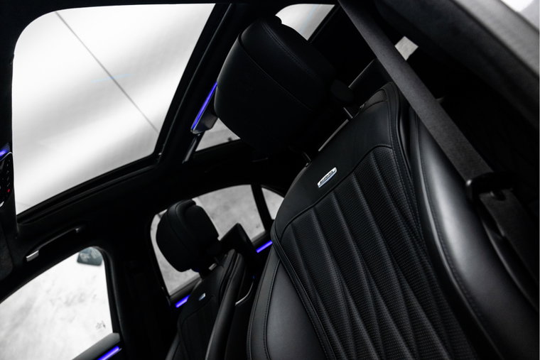 Vehicle Image 36