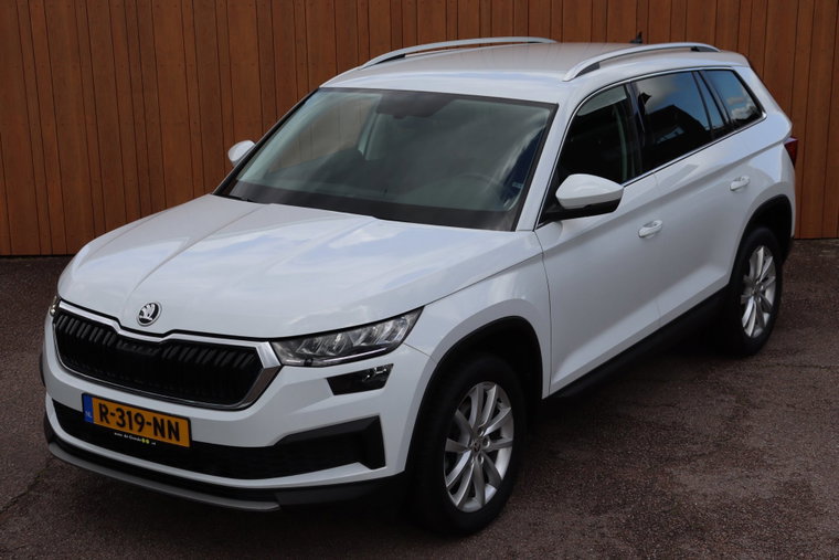 Vehicle Image 6
