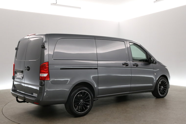Vehicle Image 28