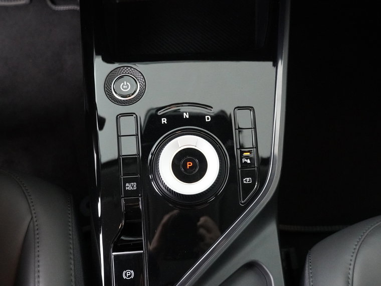 Vehicle Image 35