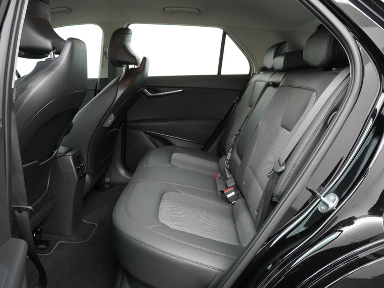 Vehicle Image 37