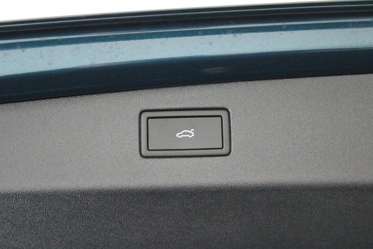 Vehicle Image 52