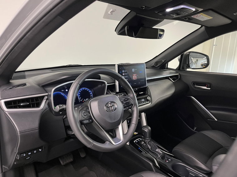 Vehicle Image 16