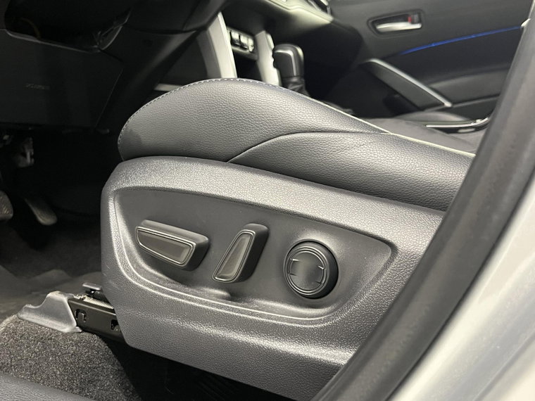 Vehicle Image 17
