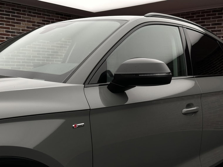 Vehicle Image 35