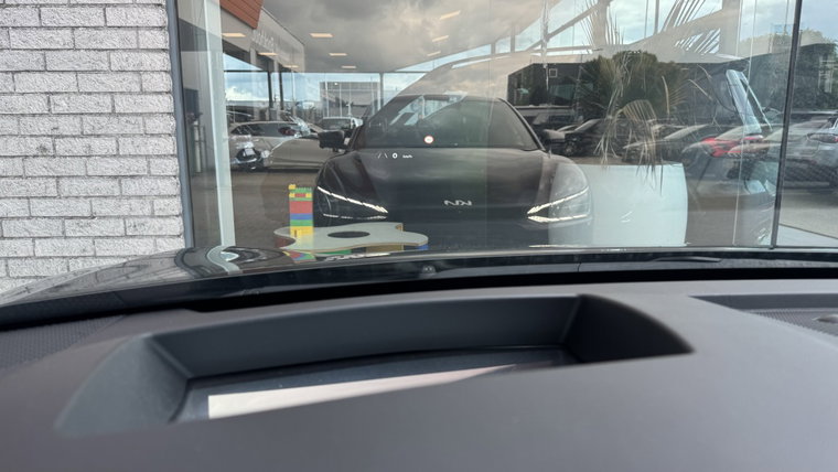 Vehicle Image 22