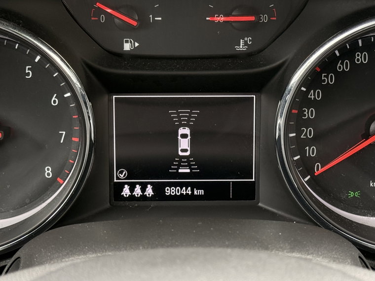 Vehicle Image 25