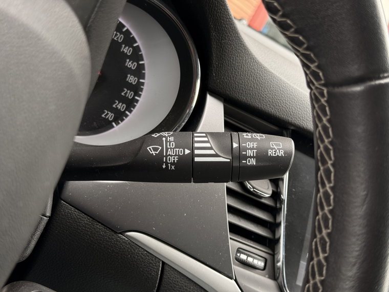 Vehicle Image 26