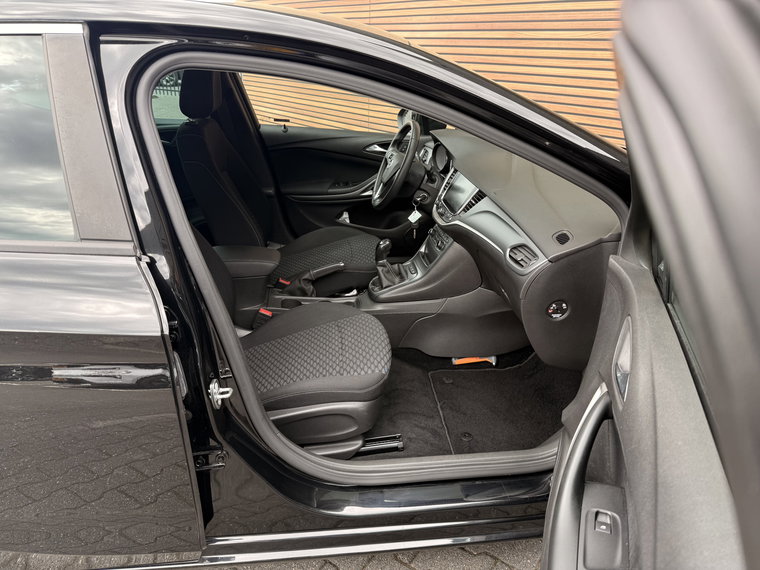Vehicle Image 40