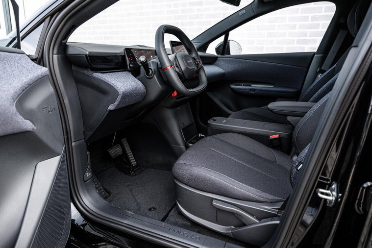 Vehicle Image 16