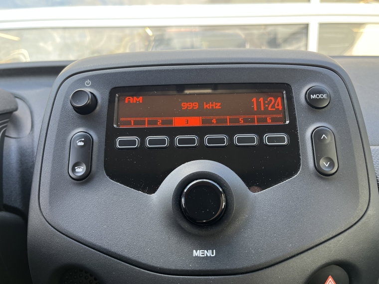 Vehicle Image 33