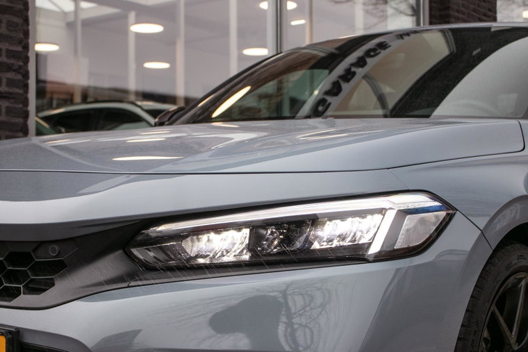 Vehicle Image 30