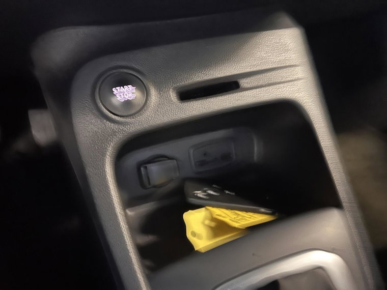 Vehicle Image 28