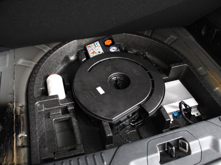 Vehicle Image 35