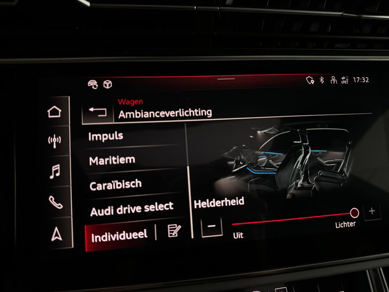 Vehicle Image 38