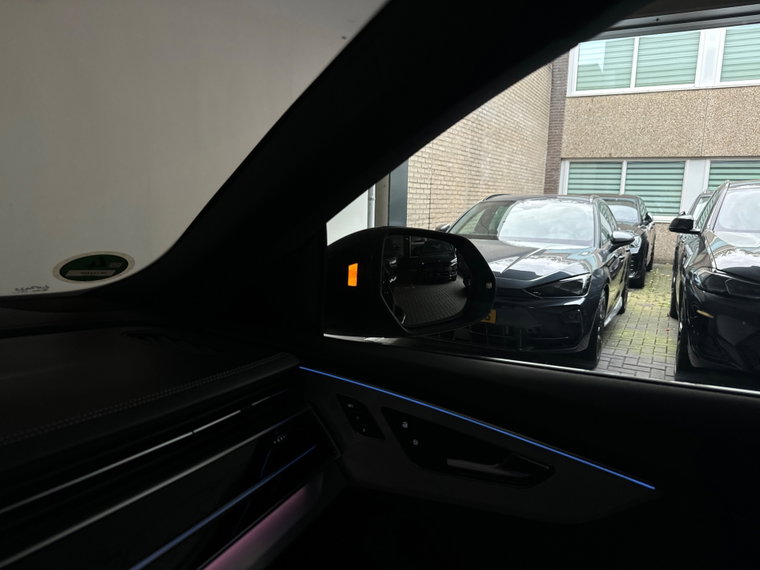 Vehicle Image 43