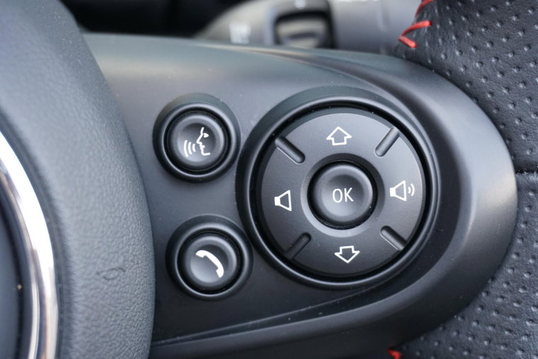 Vehicle Image 27